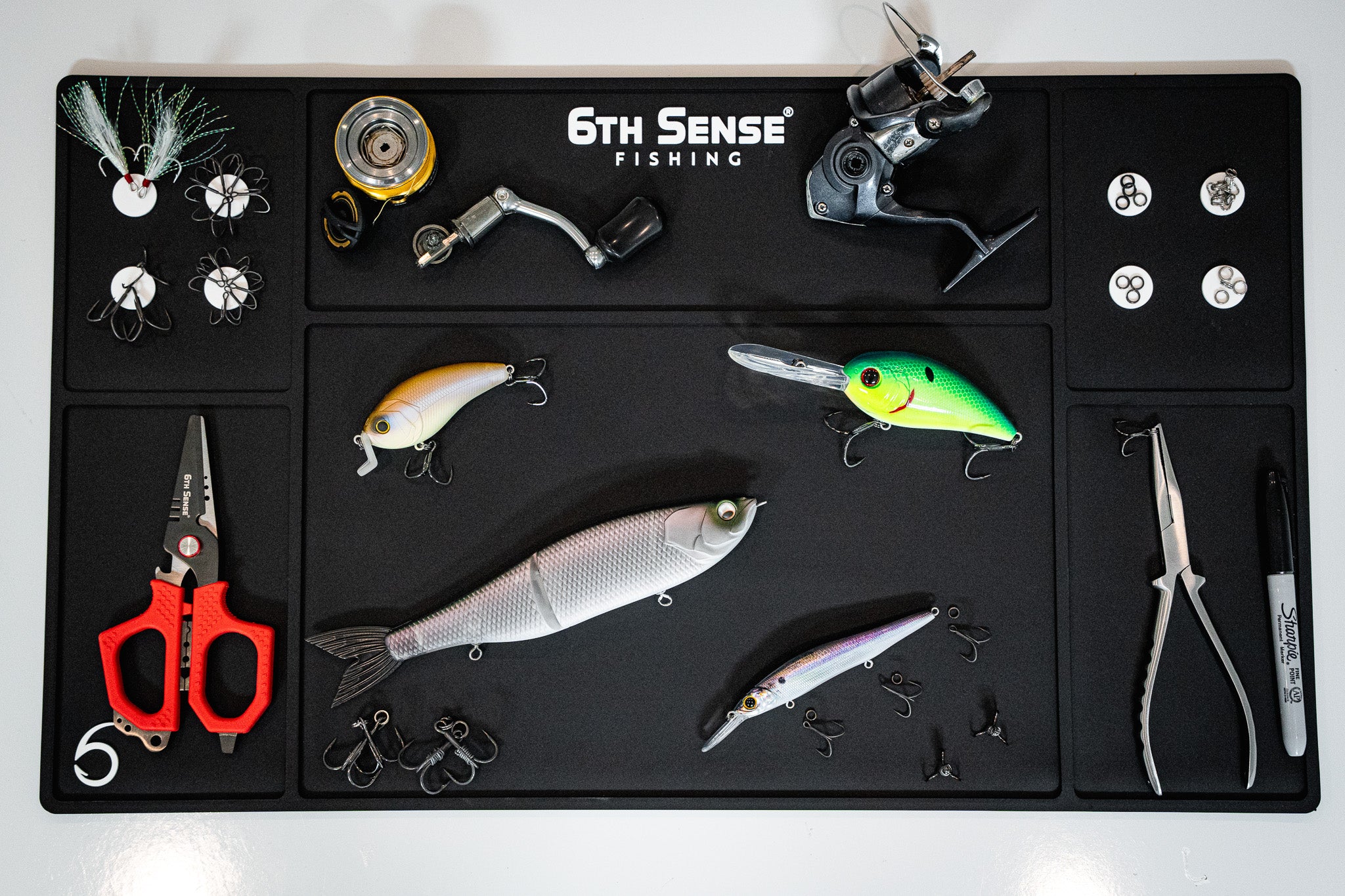 6th Sense Magnetic Rigging Mat – Tackle & Reel Maintenance Pad