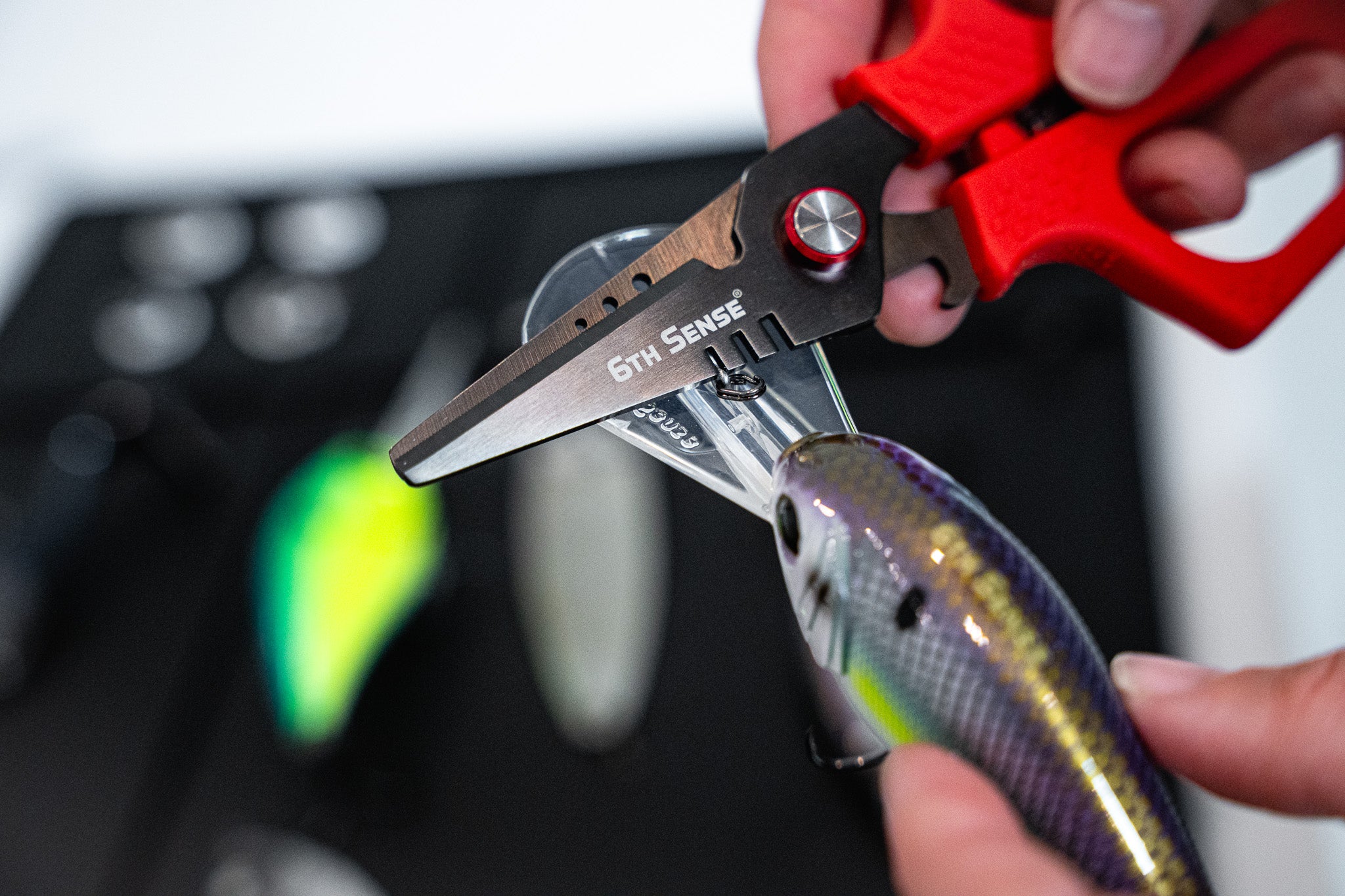 6th Sense Pro Fishing Shears - Red – 6th Sense Fishing