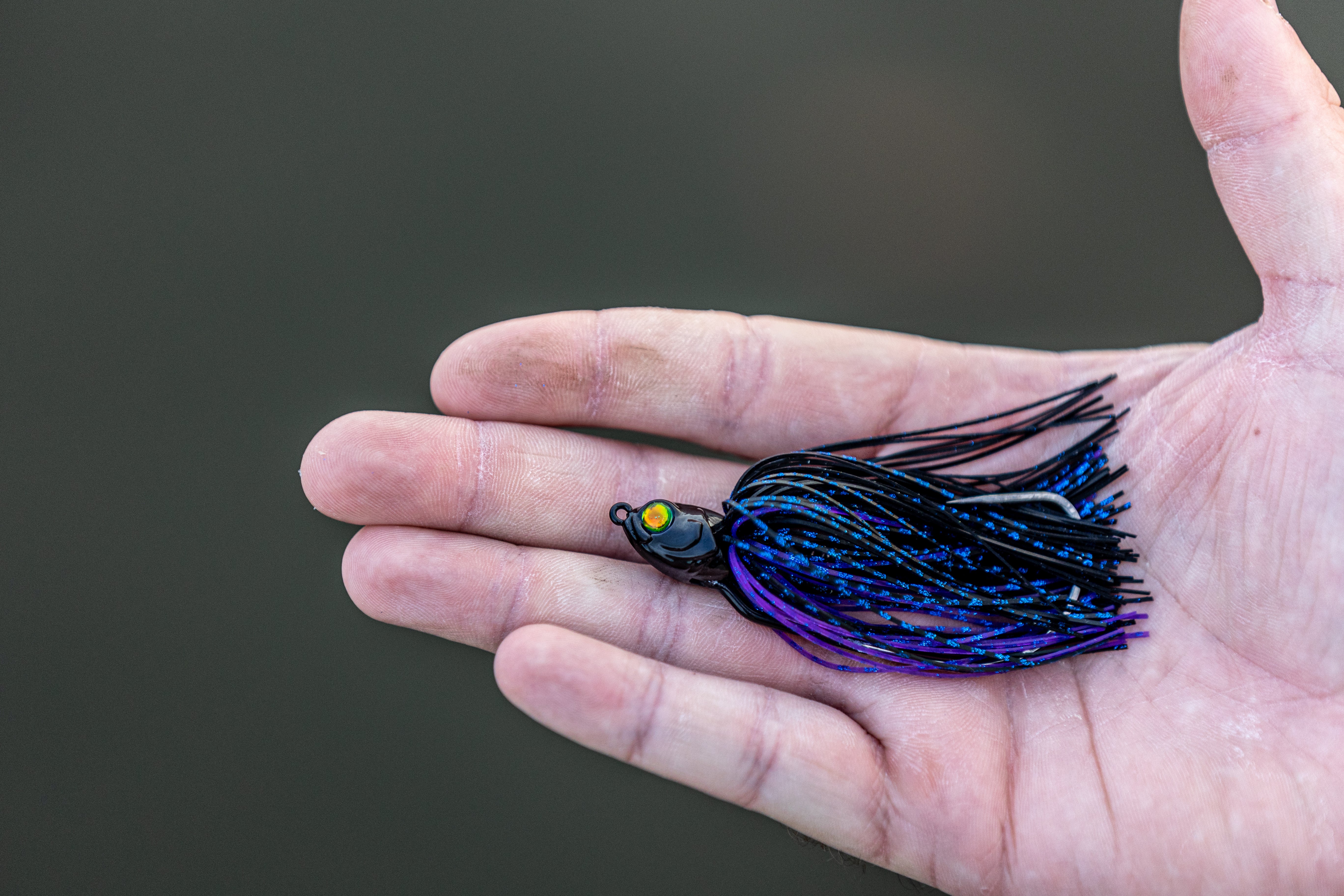 Axle Swinging Swim Jig - Blacklight