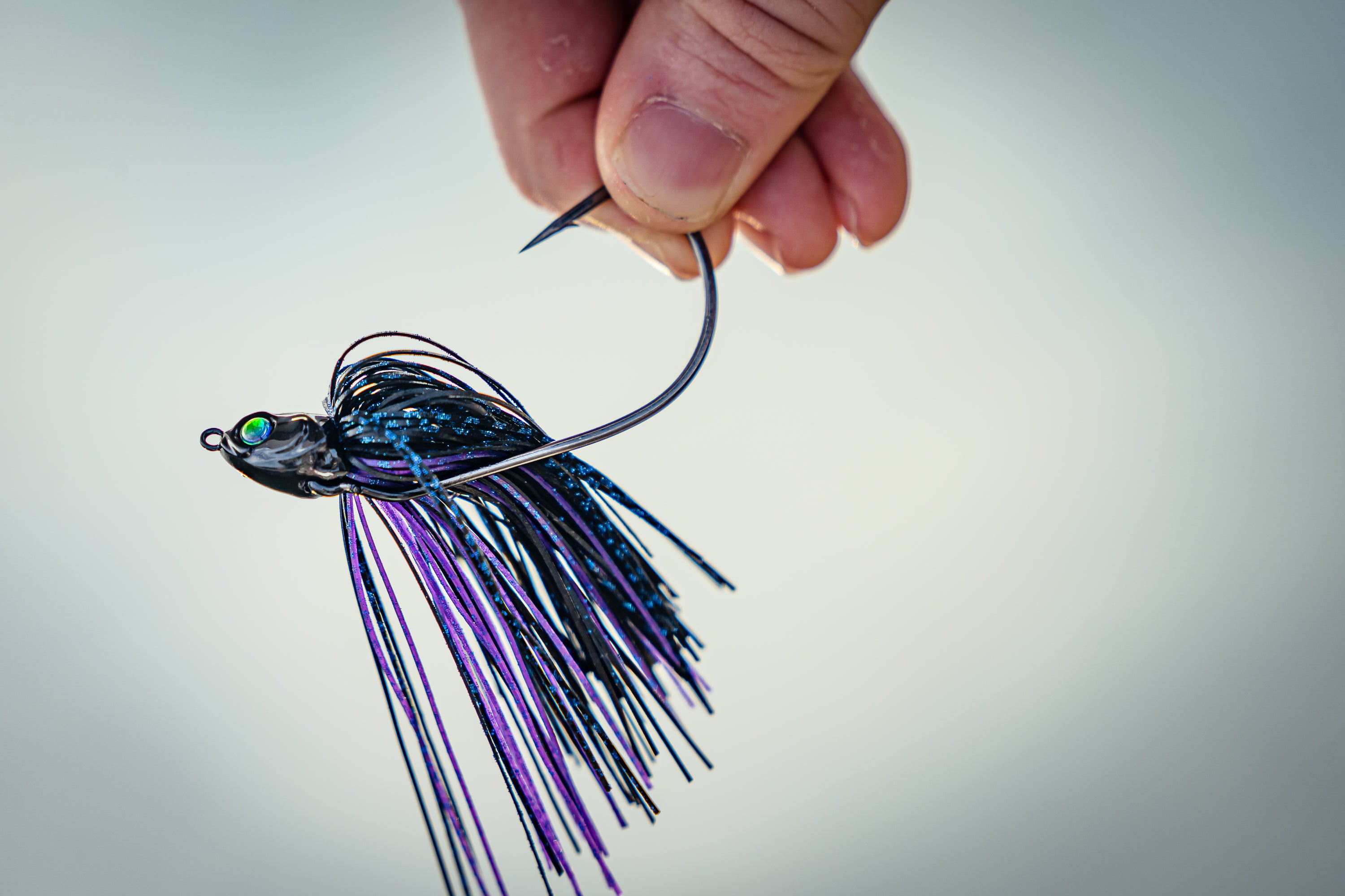 Axle Swinging Swim Jig - Blacklight