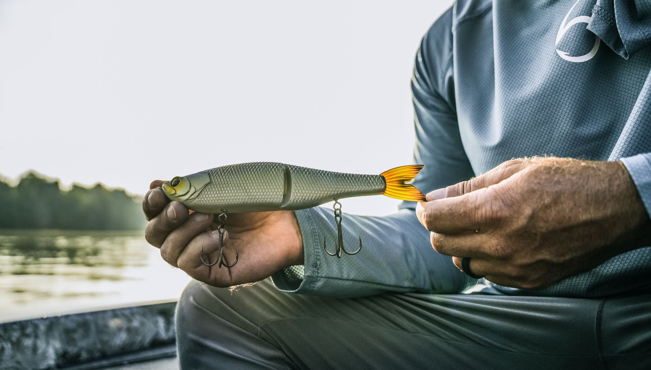 6th Sense Fishing - Spraying some custom gills to get ready for
